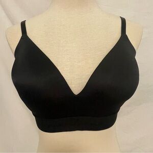 SOLD Victoria’s Secret PINK Wear Everywhere Bra (38C)